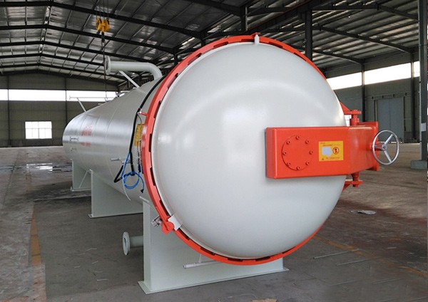 木材油杆、火车枕木罐